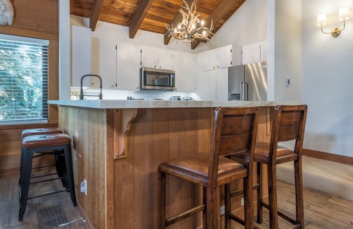 Sun Valley Haus | Sun Valley Resort amenities! End-Unit Townhome