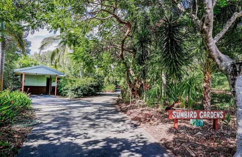 Agnes Water Villa | Sunbird Garden 1 - private villa with spa & small pet permitted inside