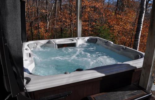 Sunday River Area Skihütte | SUNDAY RIVER VIEWS! Minutes from the mountain!