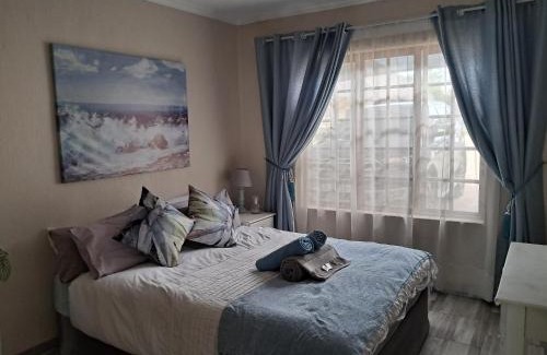 Greater Johannesburg Metropolitan Area Wohnung | Sunflower Stables Cottage in the Garden