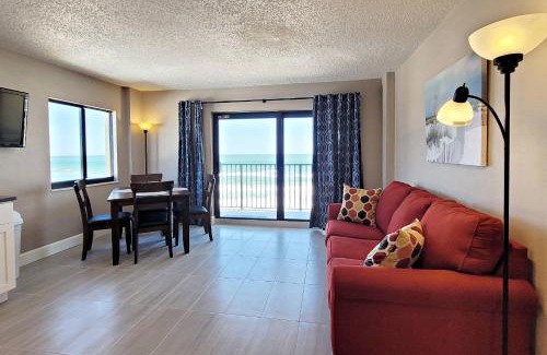 Daytona Beach Shores Haus | Sunglow Resort Condo Unit 701