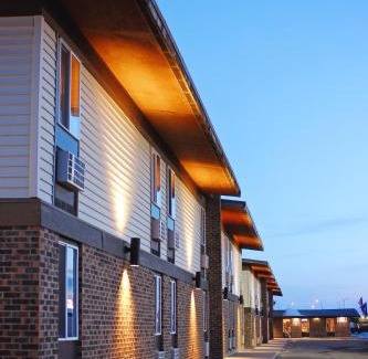 Devils Lake Hotel | Sunlac Inn Devils Lake