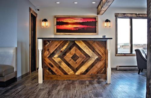 Devils Lake Hotel | Sunlac Inn Devils Lake