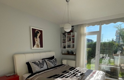 Kurtkoy Wohnung | Sunny 1bdr with Garden