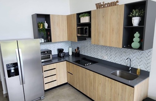 Tambor Eigentumswohnung | Sunny 2nd Level unit - Fast Wifi