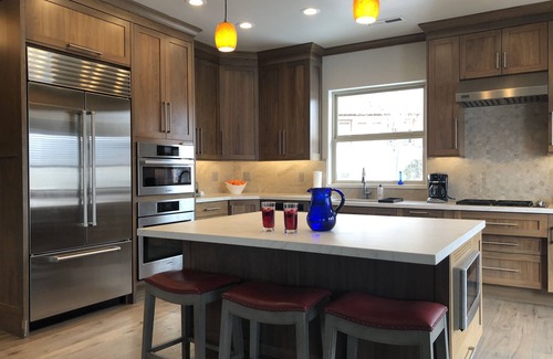 Summit Park Haus | Sunny 5 Bd Mountain Home-Gorgeous View-Perfect for 2 or MultiGen Families-HotTub