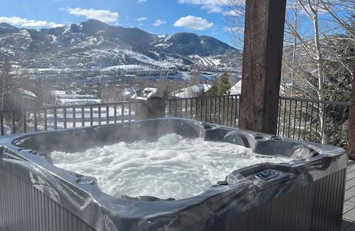 Summit Park Haus | Sunny 5 Bd Mountain Home-Gorgeous View-Perfect for 2 or MultiGen Families-HotTub