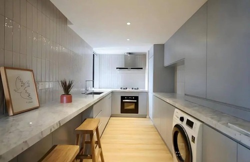 Huangpu Wohnung | Sunny Abode复兴苑 3-Bedroom near Xintiandi