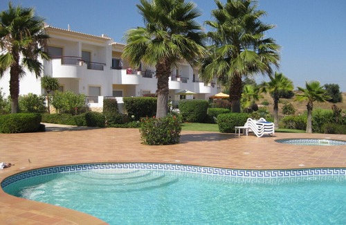Albardeira Wohnung | EG, Südapartment, Meerblick, Pool, leichter Zugang zu Strand, Yachthafen, Stadt
