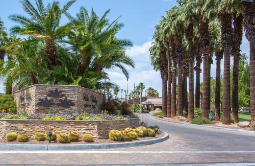 Palm Desert Haus | Sunny Palm Desert Escape on Golf Course