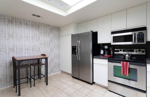 Palm Desert Haus | Sunny Palm Desert Escape on Golf Course