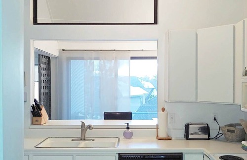 Millcreek Eigentumswohnung | SONNIG MIT BERGBLICK 2 SCHLAFZIMMER AN DER BASIS VON SCHLUCHTEN IN DER NÄHE VON 4 SKIGEBIETEN