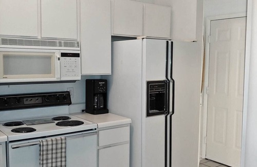 Millcreek Eigentumswohnung | SONNIG MIT BERGBLICK 2 SCHLAFZIMMER AN DER BASIS VON SCHLUCHTEN IN DER NÄHE VON 4 SKIGEBIETEN