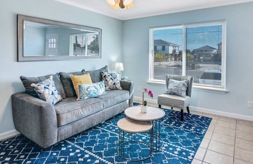 Sunset Pass Haus | Sunny Skies at Don Carlos