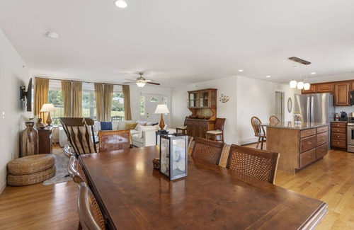 Westbrook Haus | Sunny spot minutes from Portland