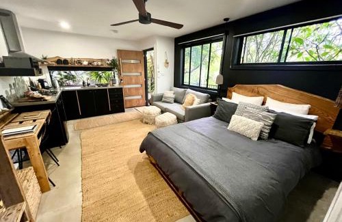 Port Macquarie Haus | Sunnyside Studio - Pet Friendly Luxury Escape
