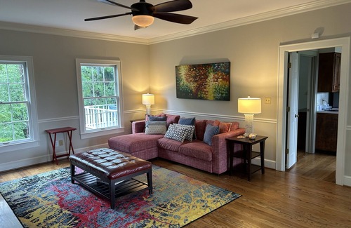 Dalton Haus | Sunrise in the Treetops