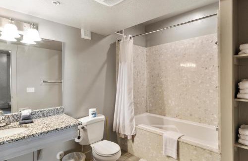 Harbor Village Haus | Sunrise Resort Room #106