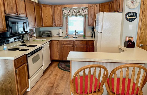 Cadillac Hütte | Upscale Häuschen am See am schönen See Mitchell