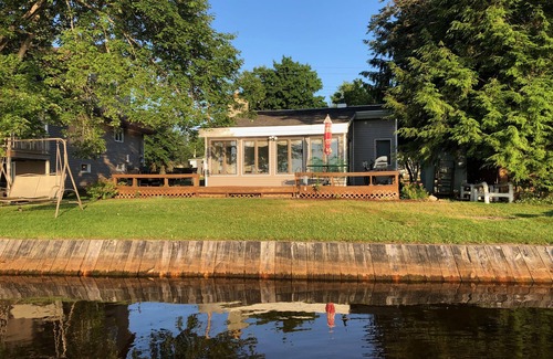 Cadillac Hütte | Upscale Häuschen am See am schönen See Mitchell