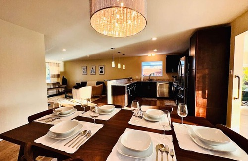 Rocklin Haus | Sunrise View Vacation Home