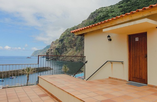 Ponta Delgada Haus | SUNRISEHOUSE, ein perfekter Kontrast zwischen dem Meer und den Bergen!Atemberaubender Ausblick