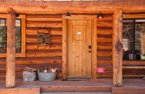 Oregon Water Wonderland Haus | Sunriver Log Cabin