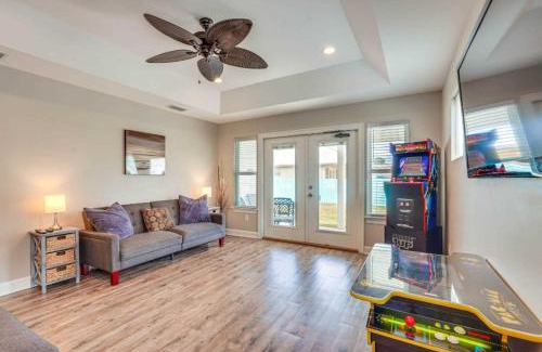 Holiday Beach Haus | Sunset by the Sea by Emerald Coast Retreats
