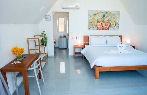Ko Chang Bed & Breakfast | Sunset Emily Villas - ZIMMER 7B / 1 - Doppelzimmer mit Meerblick & FRÜHSTÜCK