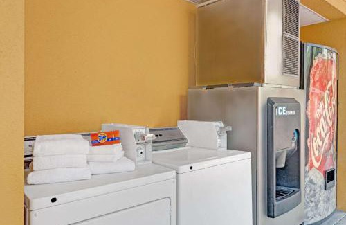 Hodgmans Daytona Hotel | Sunset Inn Daytona Beach