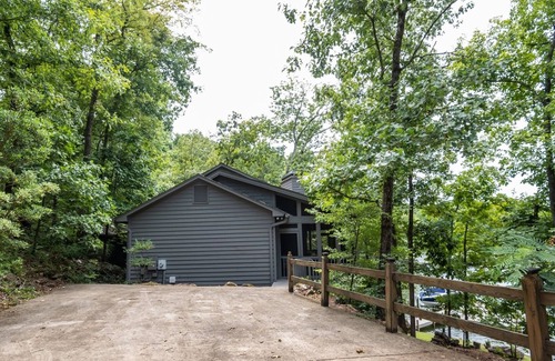 Jacksons' Gap Haus | Sunset Laurel by 360 Destinations