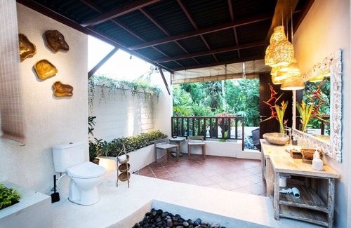 Jimbaran Bay Villa | Sonnenuntergangsparadies am Tempelhügel Jimbaran