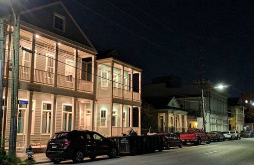 Algiers Point Eigentumswohnung | Sunset Point, Serene And Private Condo mit einem Schlafzimmer