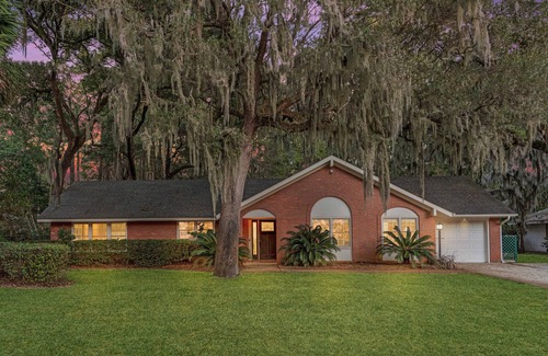 Jekyll Island Haus | Sunset views~Marsh trails~Bikes~Dedicated work space~Room for guests