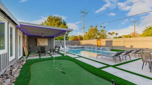 Camelback East Haus | Sunsets on 11th by AvantStay Resort-Style Pool Hot Tub Game Room