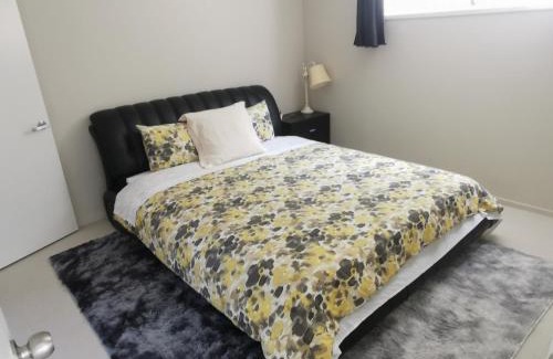 Hillcrest Haus | Sunshine hillcrest home