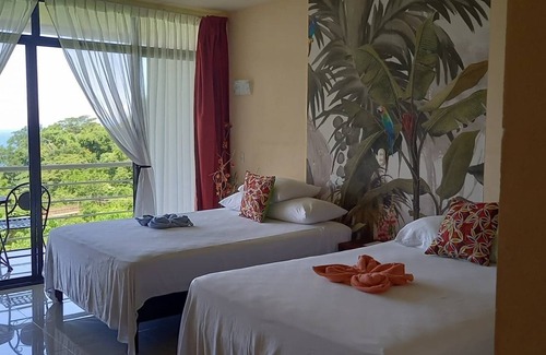 Montezuma Kabine | Sunshine Sanctuary