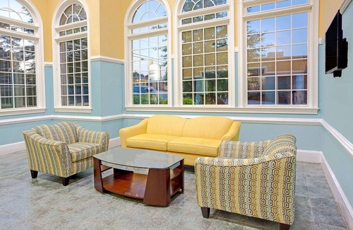 Acworth Hotel | Super 8 by Wyndham Acworth/Atlanta Area