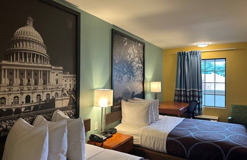 Alexandria West Hotel | Super 8 by Wyndham Alexandria/Washington D.C. Area