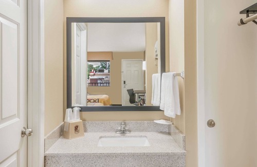 Bryant Hotel | Super 8 by Wyndham Bryant Little Rock Area