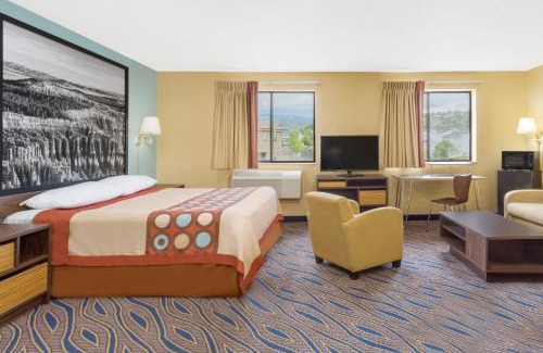 Cedar City Hotel | Super 8 by Wyndham Cedar City