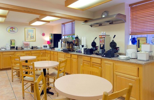 Cortez Hotel | Super 8 by Wyndham Cortez/Mesa Verde Area