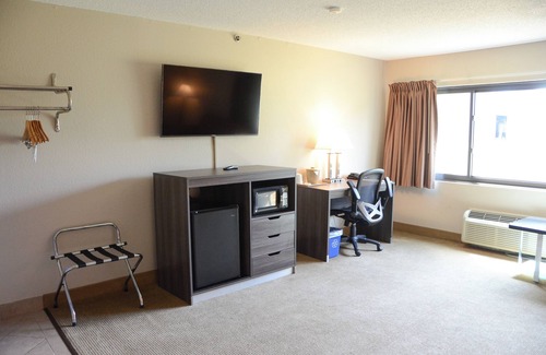 Elgin Hotel | Super 8 by Wyndham Elgin