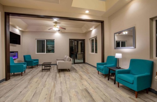 Gillette Hotel | Super 8 by Wyndham Gillette