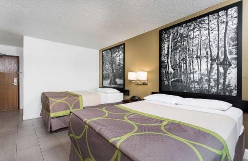 Greensboro Hotel | Super 8 by Wyndham Greensboro/Coliseum/Conv.