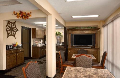 Hattiesburg Hotel | Super 8 by Wyndham Hattiesburg North - University Area