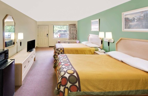 Kosciusko Hotel | Super 8 by Wyndham Kosciusko