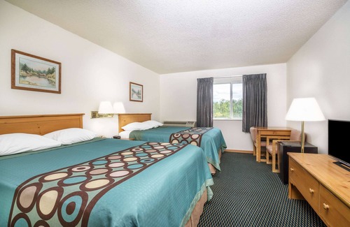 Phillips Hotel | Super 8 by Wyndham Phillips