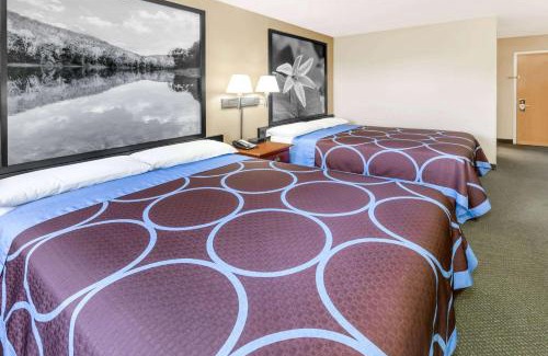 Pine Bluff Hotel | Super 8 by Wyndham Pine Bluff