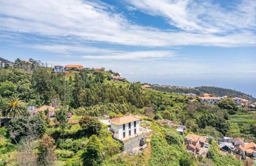 Camacha Haus | SUPER Camacha - Casa da Eira